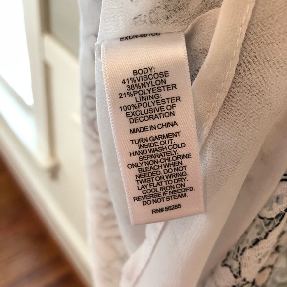 Express Lace Peter Pan Top - Picture 7 of 7